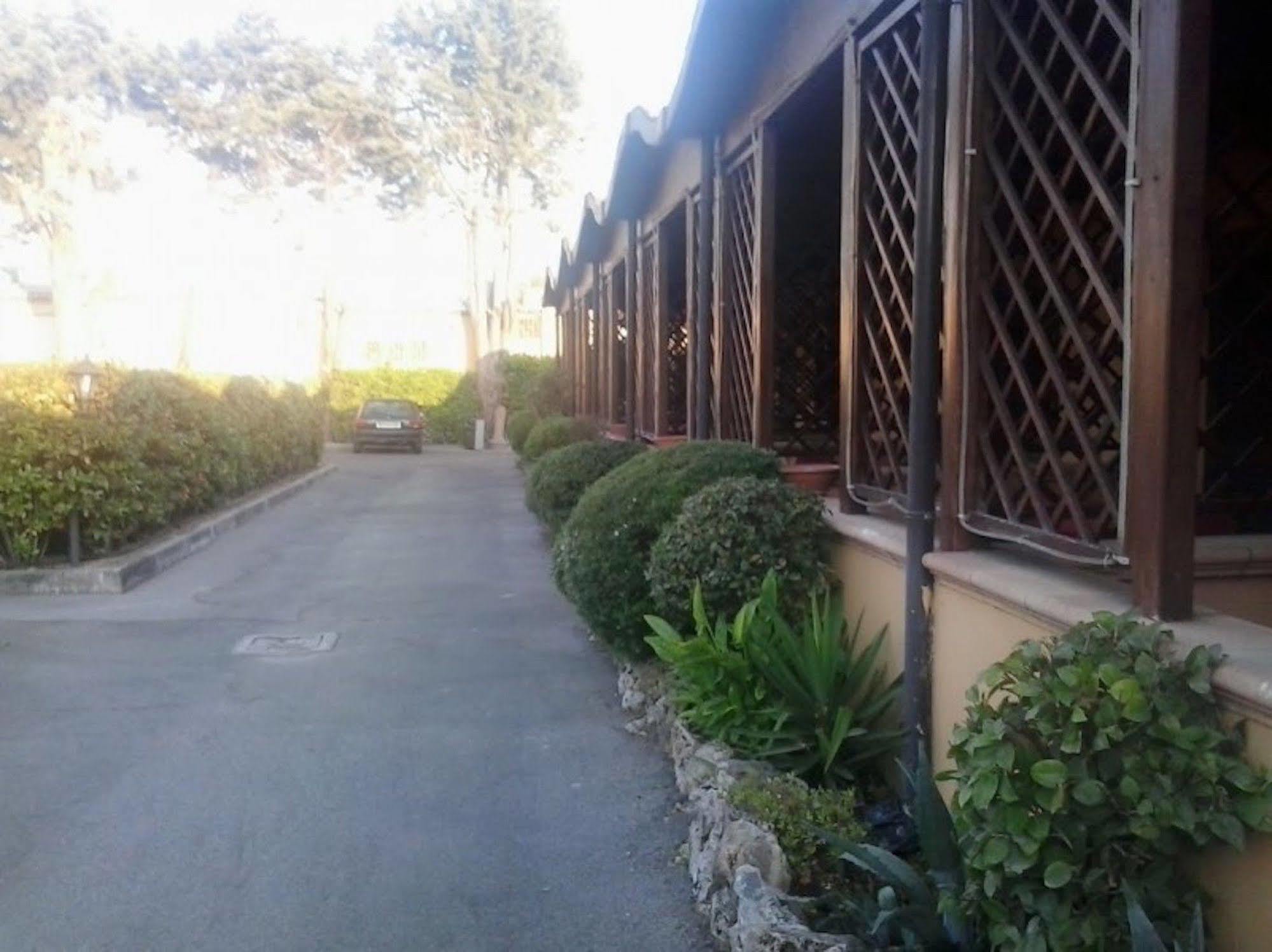 נאפולי Hotel Federico II מראה חיצוני תמונה